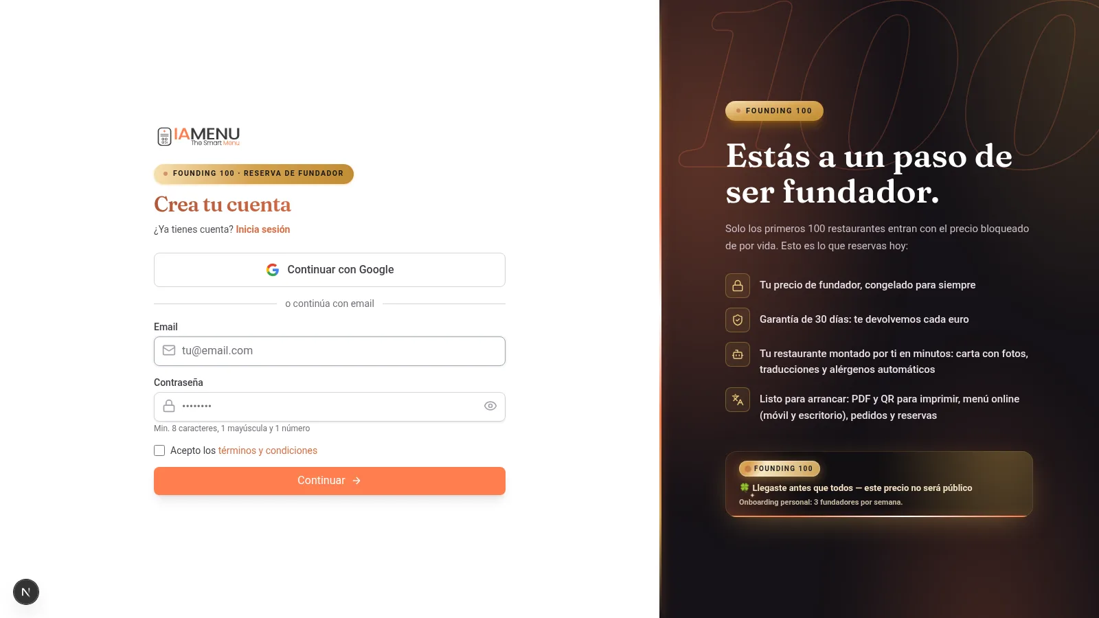 Schermata di registrazione di iaMenu su desktop con campi di email, password e pulsante di accesso con Google